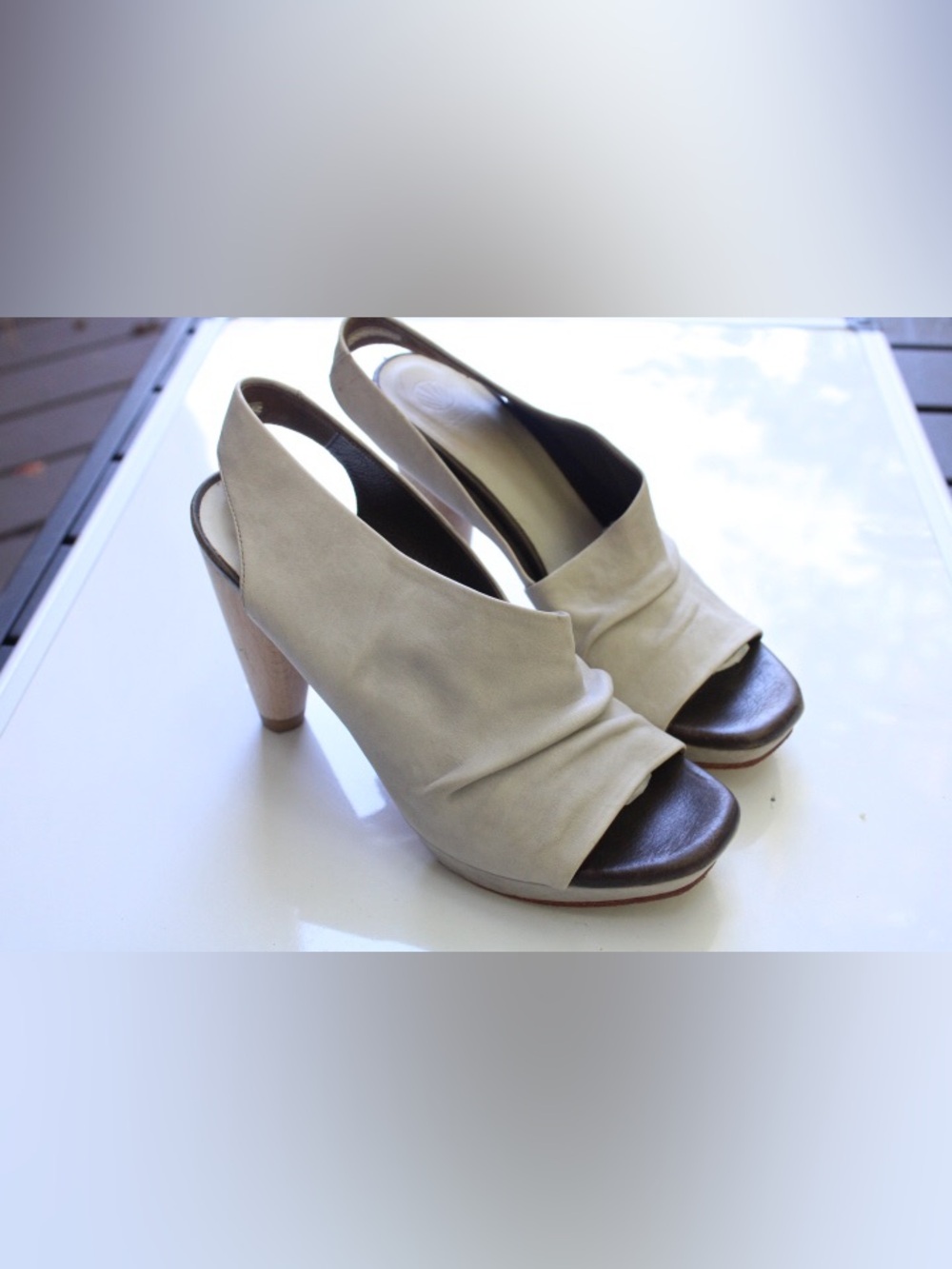 Coclico sling back peep toe pumps